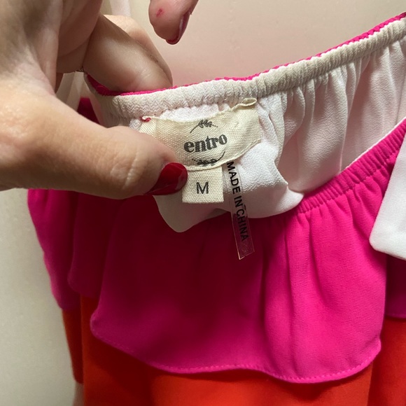 Tie straps tank. Layered colors - Picture 3 of 5